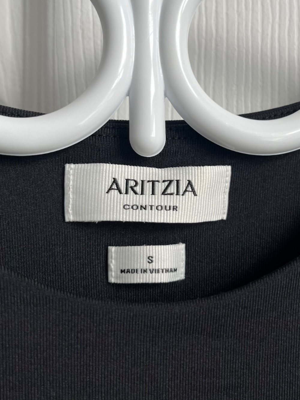 LIKE NEW: Aritzia Original Contour Black Vivacity Crew Bodysuit - Picture 3 of 3